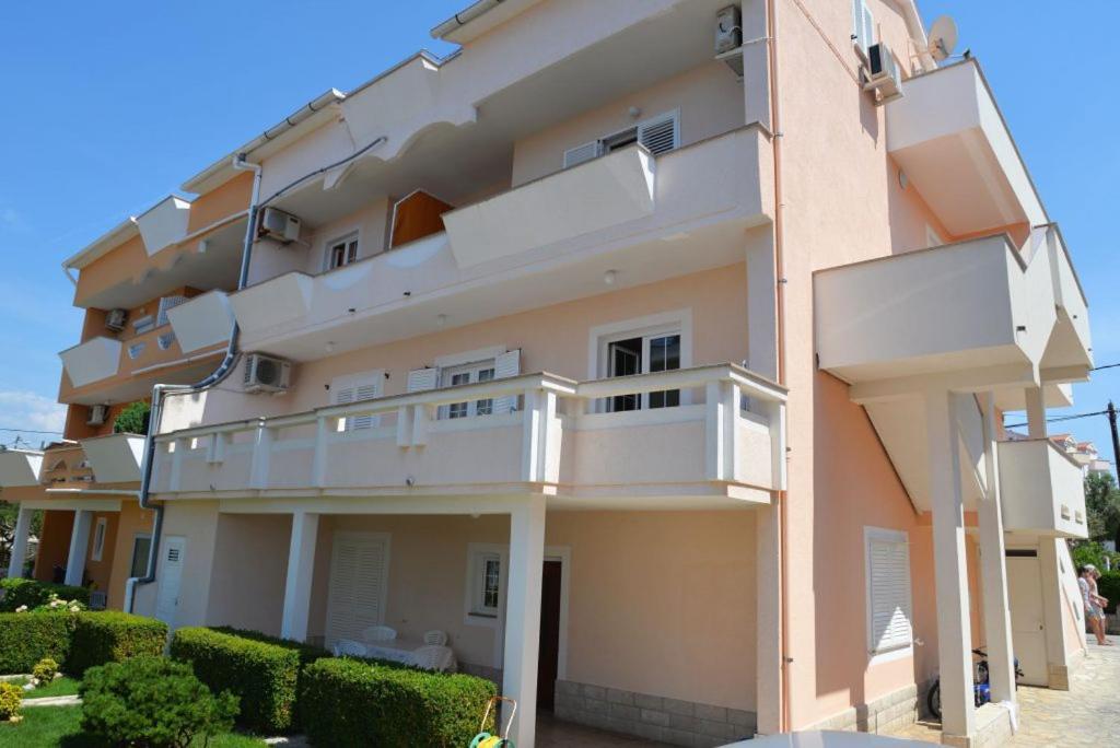 Apartments Niko 노바야 외부 사진