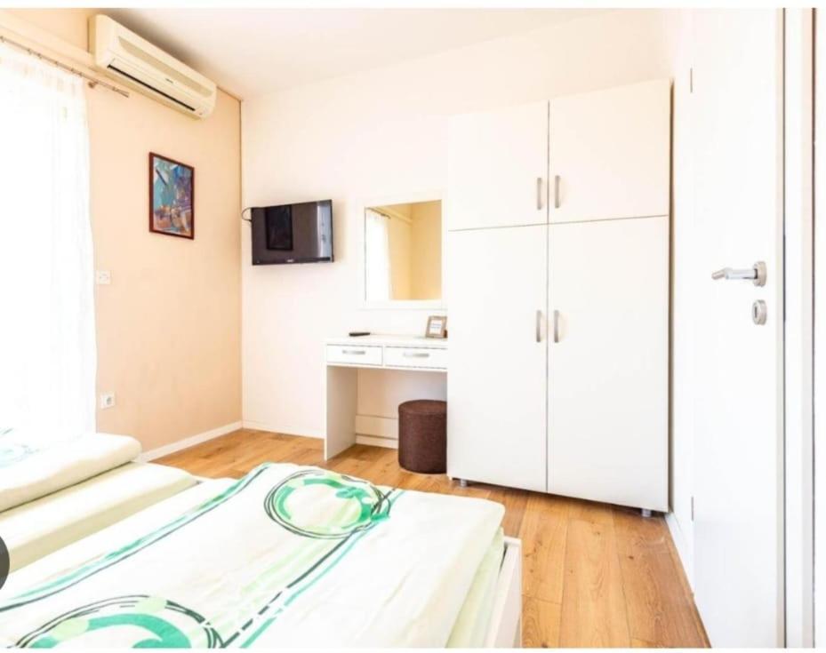 Apartments Niko 노바야 외부 사진